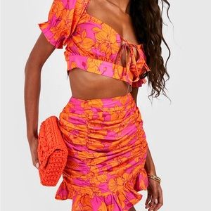 Brand new Boo Hoo skirt set